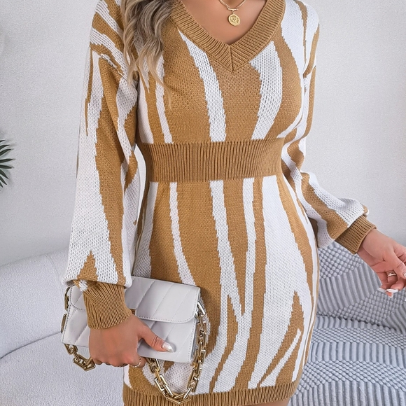 Savannah Sweater Dress - Picture 3 of 8